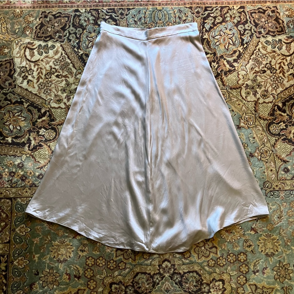 H&M 95% Silk Creamy Beige Aline Skirt